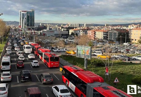 Ankara'da trafiğe kayıtlı toplam taşıt sayısı 2 milyon 854 bine yükseldi
