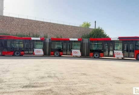 Yakın zamanda Ankara'da hizmet verecek olan metrobüsler gelmeye başladı