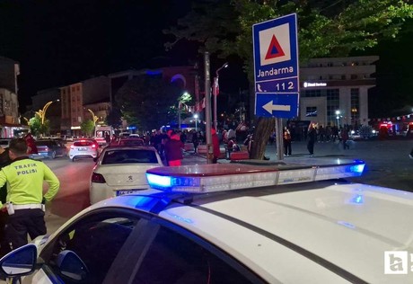 Çorum'da şampiyonluk kutlamasında atılan havai fişek küçük çocuğun başına isabet etti