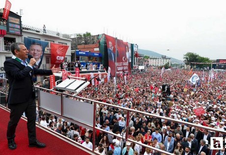 Özgür Özel: Temmuz ayında asgari ücrete ara zam alacağız