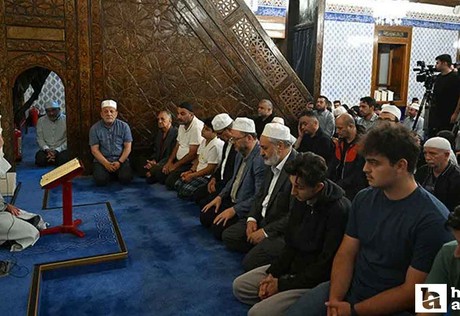 Ankara'da 15 Temmuz şehitleri sabah namazında dualarla anıldı!