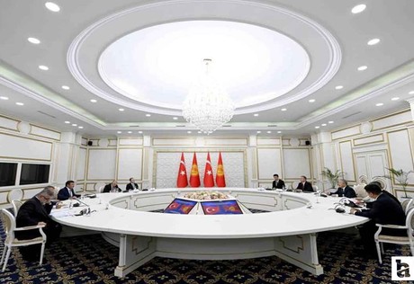 Cumhurbaşkanı Yardımcısı Yılmaz, Kasımaliyev ile görüştü