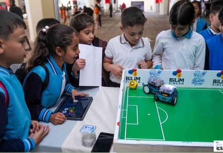 Sincan Belediyesi'nin düzenlediği 'Sincan Bilim Şenliği' başladı