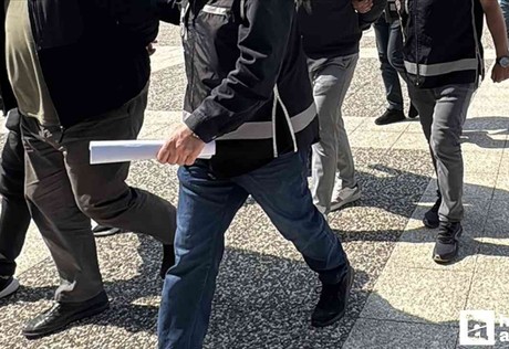 Ankara dahil 5 ildeki FETÖ operasyonunda 81 şüpheli yakalandı