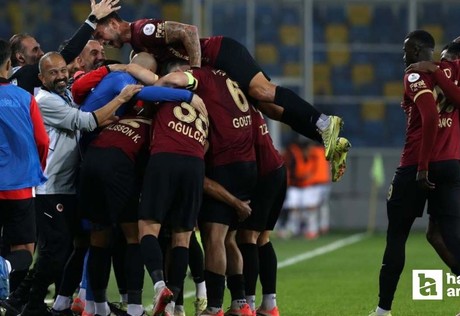 Gençlerbirliği evinde Rams Başakşehir'i 2-1 yendi