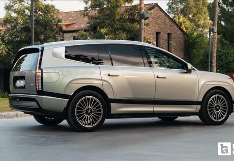 Türkiye'de satışa sunulan Hyundai IONIQ 9'un fiyatı belli oldu