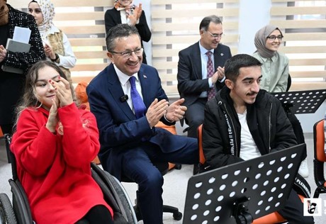 Altındağ Belediyesi Engelsiz Yaşam Merkezi'nde yeni dönem başladı