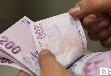 İlk defa kredi ve burs alacak öğrenciler için ödemeler başladı