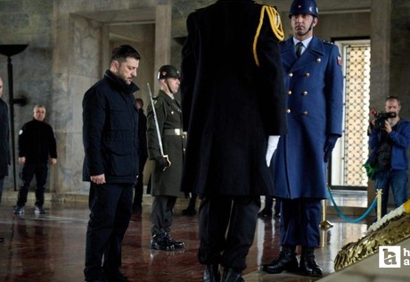 Ukrayna Devlet Başkanı Zelenskiy'den Anıtkabir ziyareti