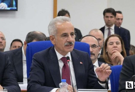 Bakan Uraloğlu açıkladı: Hükümet akaryakıt fiyatlarına müdahale ediyor mu?