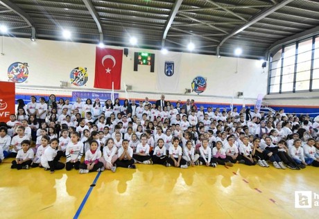 Ankara'daki 2. Fabrika Voleybol Okulu, ABB iş birliğiyle açıldı