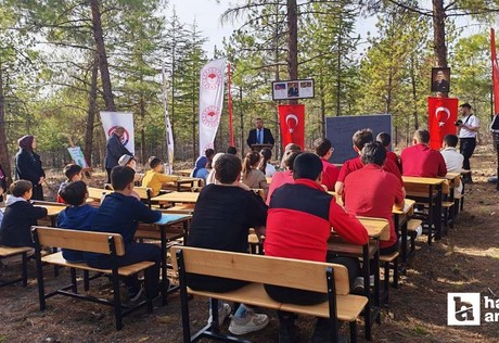 Beypazarı'nda sınıfı bir günlüğüne ormana taşıdılar