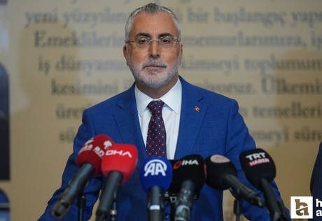 Bakan Işıkhan işsizlik rakamlarının bir önceki aya göre azaldığını açıkladı