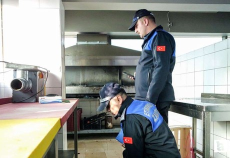 Etimesgut Belediyesi'nden işletmelere halk sağlığı ve güvenliği denetimi