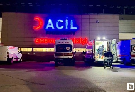 Etimesgut'ta servis aracı kamyona arkadan çarptı: 1 yaralı