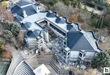 Etimesgut Belediye Başkanı Erdal Beşikcioğlu, Yunus Emre Kültür Merkezi yenileme çalışmalarını denetledi