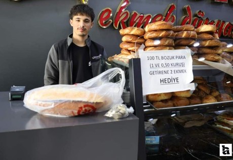 Madeni para krizi büyüyor: 100 TL bozuk para getirene 2 ekmek bedava!