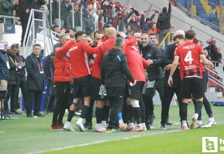 Erkan Sözeri, ‘Gençlerbirliği İlhan Cavcav modeliyle eski günlerine döner’ dedi