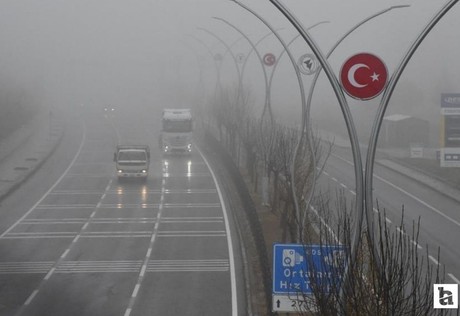 Yozgat'ta etkili olan sis nedeniyle görüş mesafesi düştü