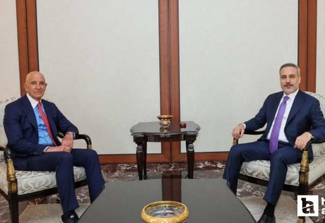 Bakan Fidan, ABD Suriye Özel Temsilcisi Barrack’ı Ankara'da kabul etti