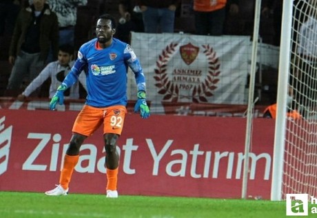 Emre Gökdemir İnşaat Ankara Keçiörengücü’nün golcü oyuncusu Mame Diouf’un kaleye geçtiği maç!