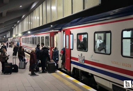 Turistik Doğu Ekspresi Kars-Ankara istikametinde sezonun ilk seferine çıktı