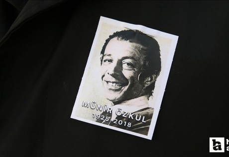 Türk sinemasının Mahmut Hoca'sı: Münir Özkul vefatının 8. yılında anıldı