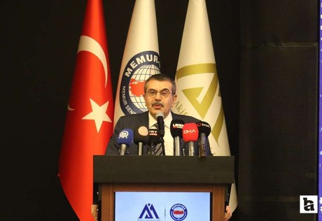 Bakan Yusuf Tekin: Maneviyatı güçlü nesiller yetiştirmek zorundayız