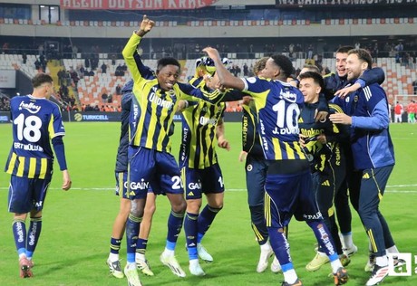 Süper Kupa'da finalin adı belli oldu: Galatasaray - Fenerbahçe