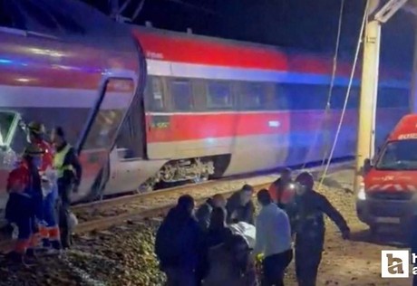 İspanya'da hızlı tren kazası: 21 ölü, 100 yaralı
