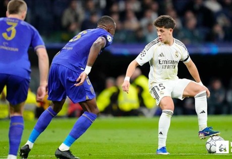 UEFA Şampiyonlar Ligi'nde 7. hafta maçları tamamlanırken üst tur hesapları başladı