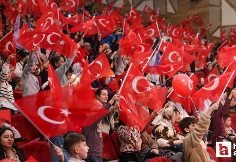 Etimesgut Belediyesinden ara tatilde çocuklar için renkli buluşma