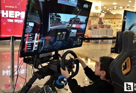 Keçiören Belediyesi TEKNOMER'de öğrencilere karne şenliği düzenledi