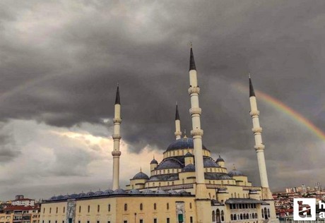 Başkentte yağmur sonrasında kuşağı oluştu!