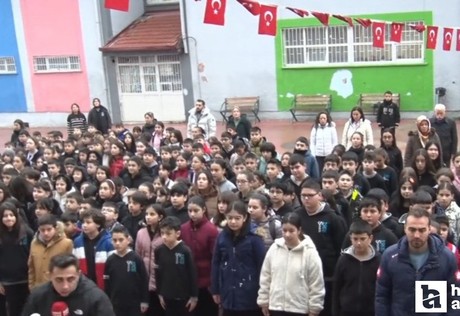 Başkentte öğrencilerden depremde hayatını kaybedenler için saygı duruşu'