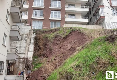 Mamak'ta vatandaşları tedirgin eden toprak kayması!