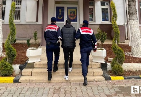Kırıkkale'de 10 yıl kesinleşmiş hapis cezası olan firari hükümlü yakalandı