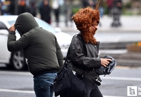 Ankaralılar bu saatlere dikkat! Ankara'da şiddetli fırtına ve toz taşınımı bekleniyor