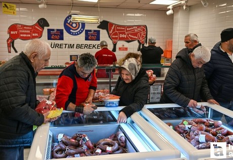 ABB Başkent Mobil Marketlerde 4 günde 15 bin kilogramdan fazla et satışı yapıldı