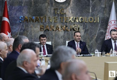 Sanayi Bakanı Mehmet Fatih Kacır’ın ev sahipliğinde Ankara görüşüldü