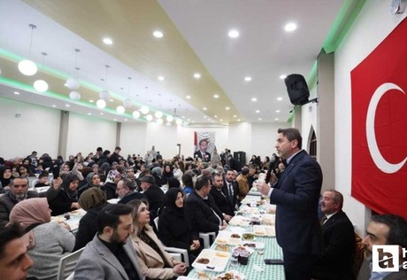 Bakan Bayraktar Ankara'da düzenlenen iftar programına katıldı