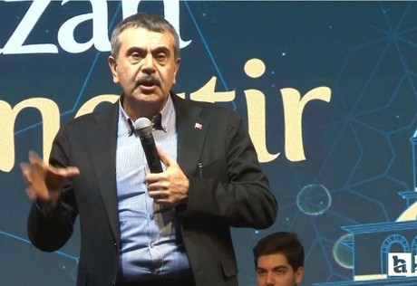 Bakan Yusuf Tekin: "Çocuklarımız milli değerlerine sahip çıksınlar diye uğraşıyoruz"