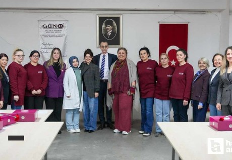 Etimesgut Belediye Başkanı Beşikcioğlu, Ostim'de kadın emekçilerle buluştu