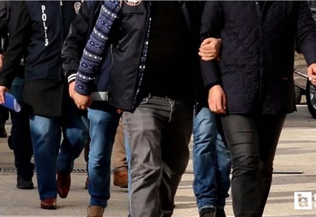 Gölbaşı'nda yasaklı madde operasyonunda 5 şüpheli yakalandı