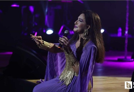 Nükhet Duru, 8 Mart Dünya Kadınlar Günü'nde sahneden seslendi