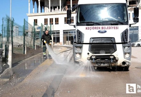Keçiören Belediyesi ilçe genelinde kapsamlı temizlik çalışması yaptı