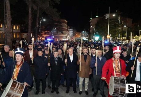 Kızılcahamam'da düzenlenen fener alayı ile Ramazan coşkusu yaşandı