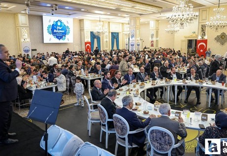 Başkan Özarslan, vakıf dostlarıyla iftarda bir araya geldi
