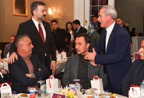 AKK Başkanı Halil İbrahim Yılmaz Meslek Komitesi üyeleriyle iftarda bir araya geldi