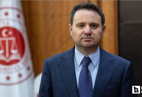 Bakan Akın Gürlek'ten kırmızı bültenle aranan suçluların Türkiye'ye iadelerine dair açıklama